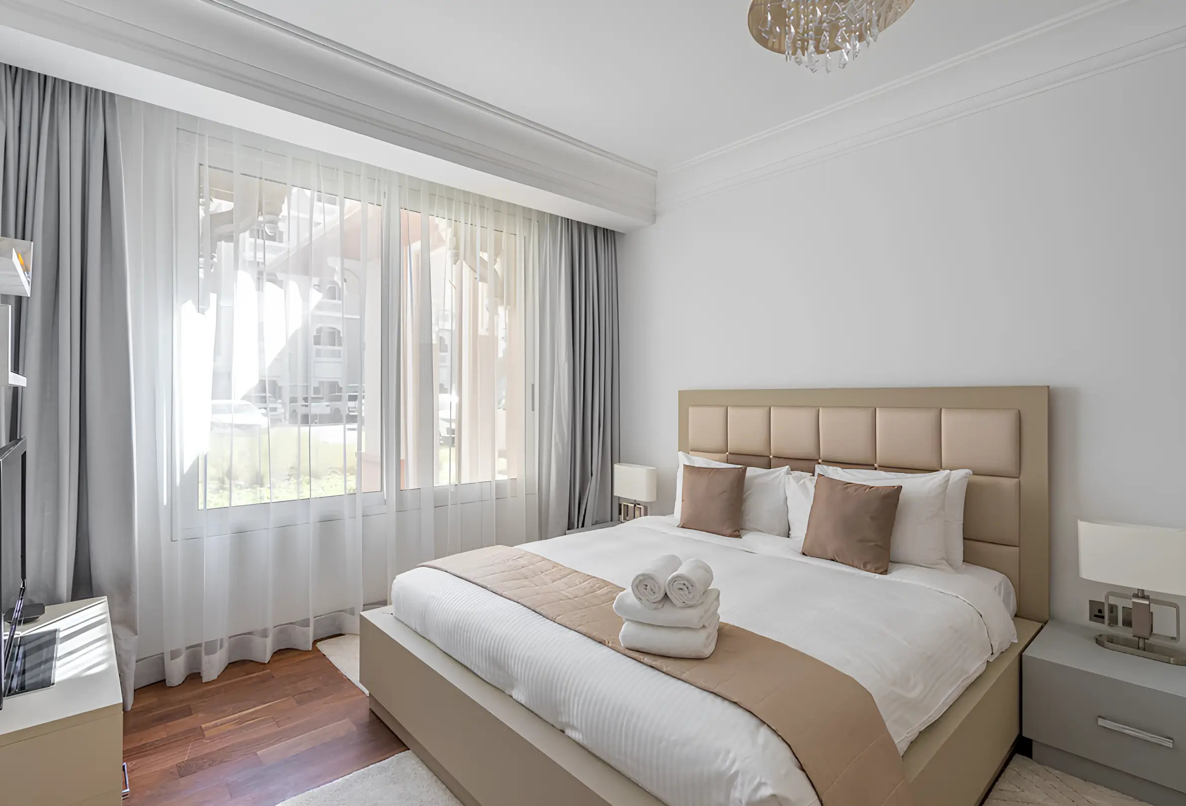 Grandeur Residences — 3