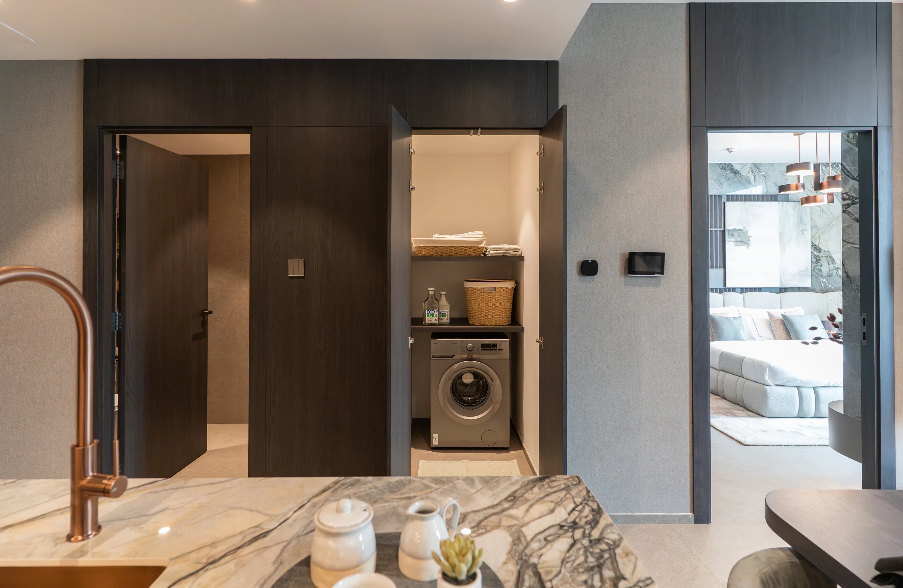 Oxford Cove — 6